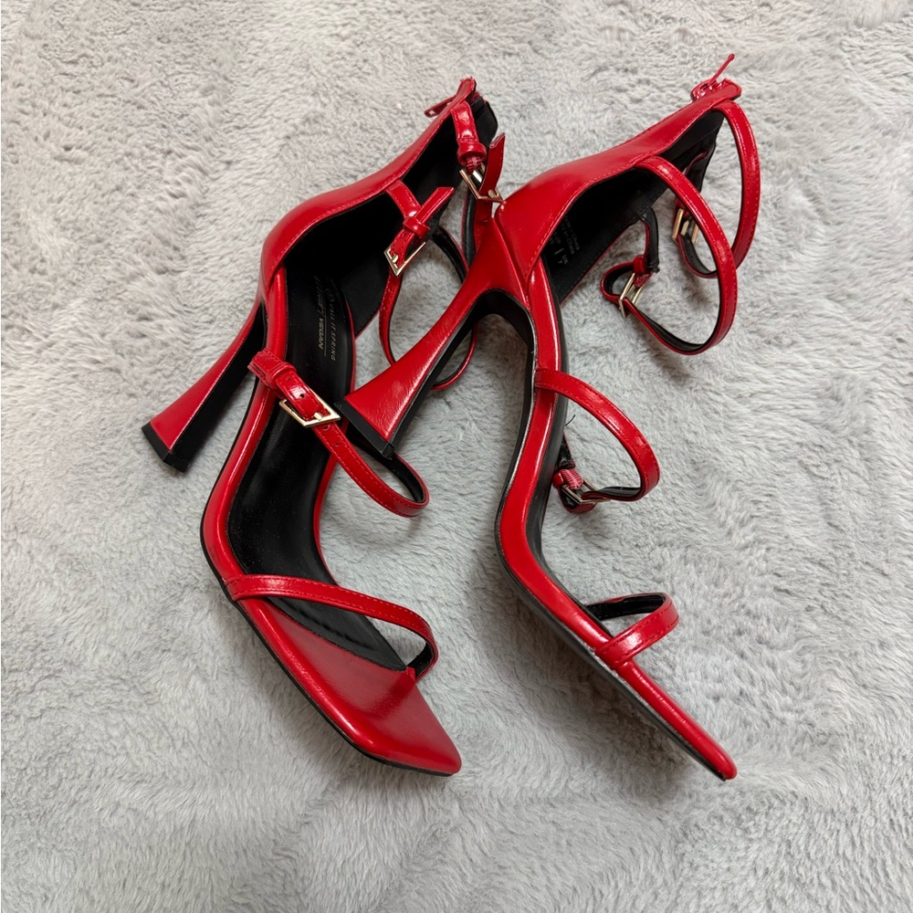 Call it spring heels - Picture 2 of 6